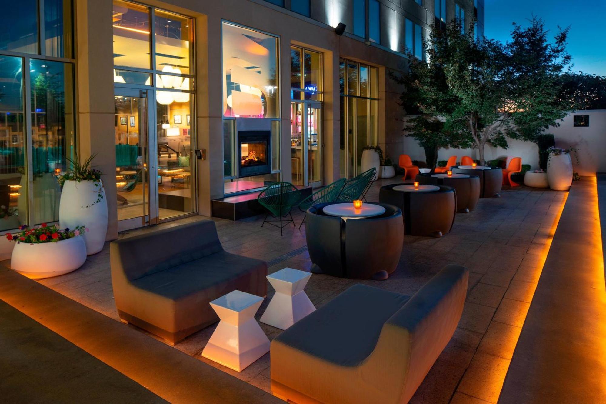 Aloft Hotel Rogers Bentonville Exterior foto